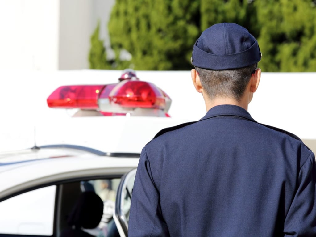 警察官